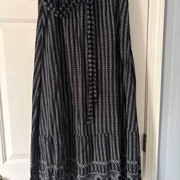 Ann Taylor Dresses & Skirts - Ann Taylor Black and White Patterned Maxi Skirt
